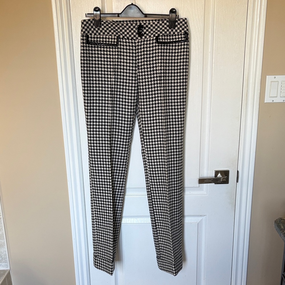 Women's Pants with leather trim on the pockets